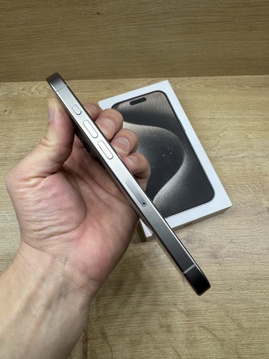 iPhone 15 PRO 256Gb Natural titanium 94% battery life