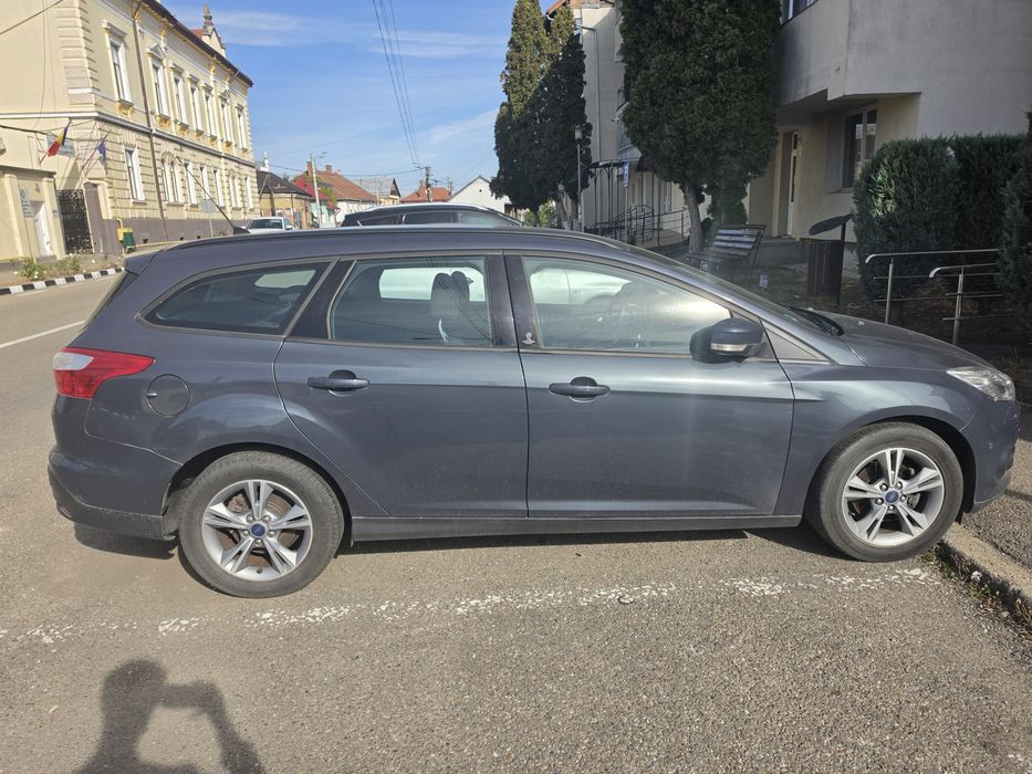 FORD Focus 2013 — imagine 3
