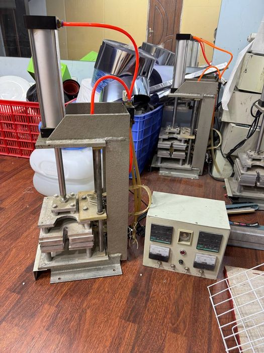 Termoprees uskuna sotiladi srochniy