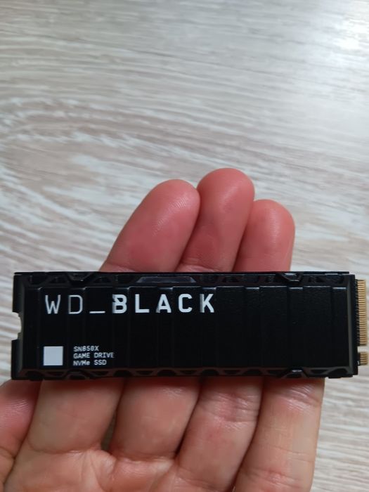 SSD western digital black wd SN850X  NVMe hs  heatsink 1TB pt ps5 si pc