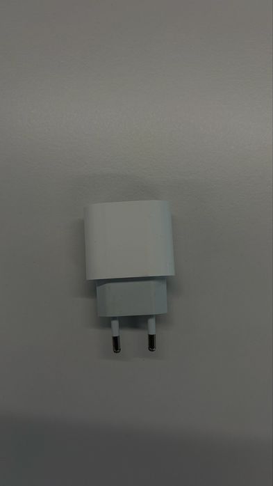 iPhone 14 256 gb + AirPods 3