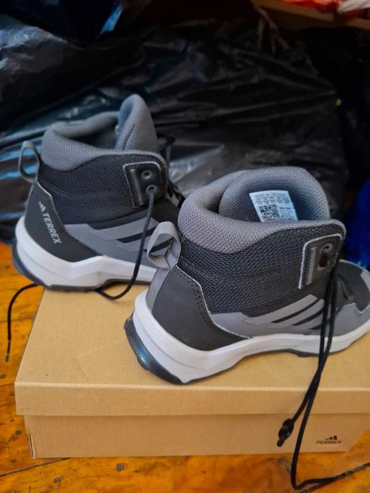 Зимни обувки Adidas terrex