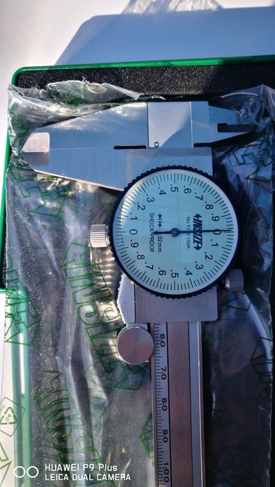 професионален шублер с индикаторен часовник INSIZE