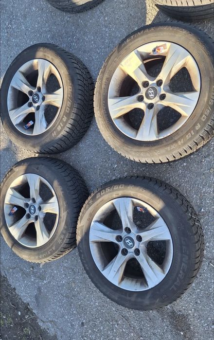 Гуми с джанти 205/60R16 за Hyundai I40