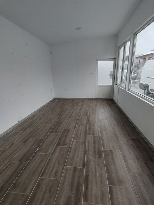 Дава се под наем Магазин в Варна, Трошево - 25 кв.м за 199.41 € - Снимка #4