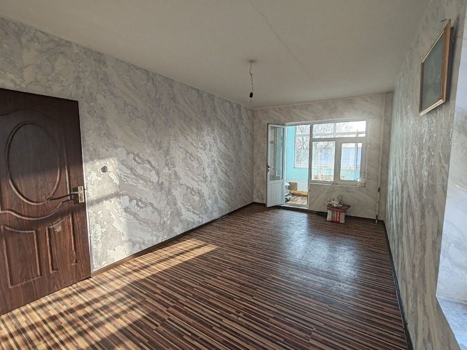 Карши, аэропортга бир хонали уй 240 млн