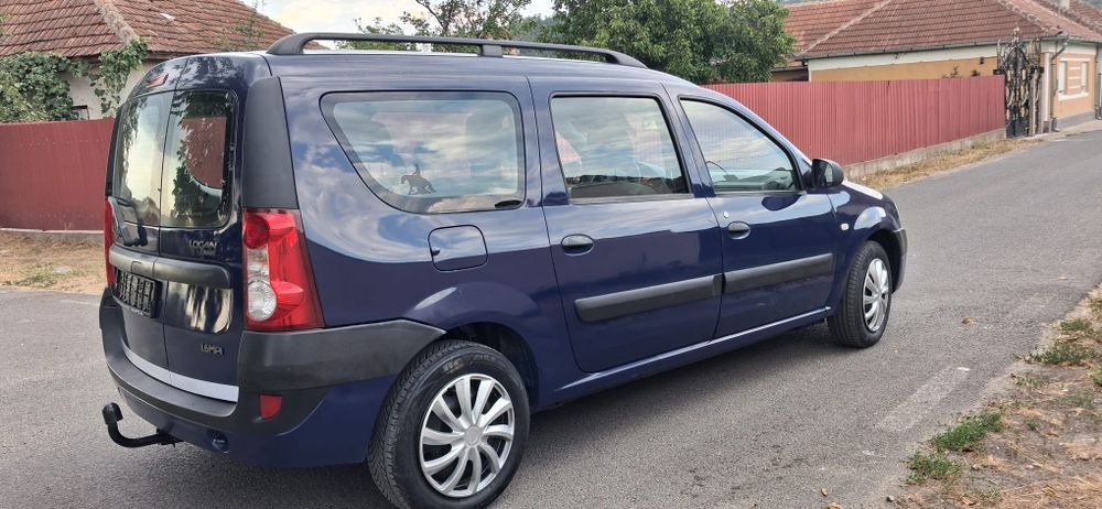 Dacia Logan MCV Laureate 1.6Mpi 90 cp