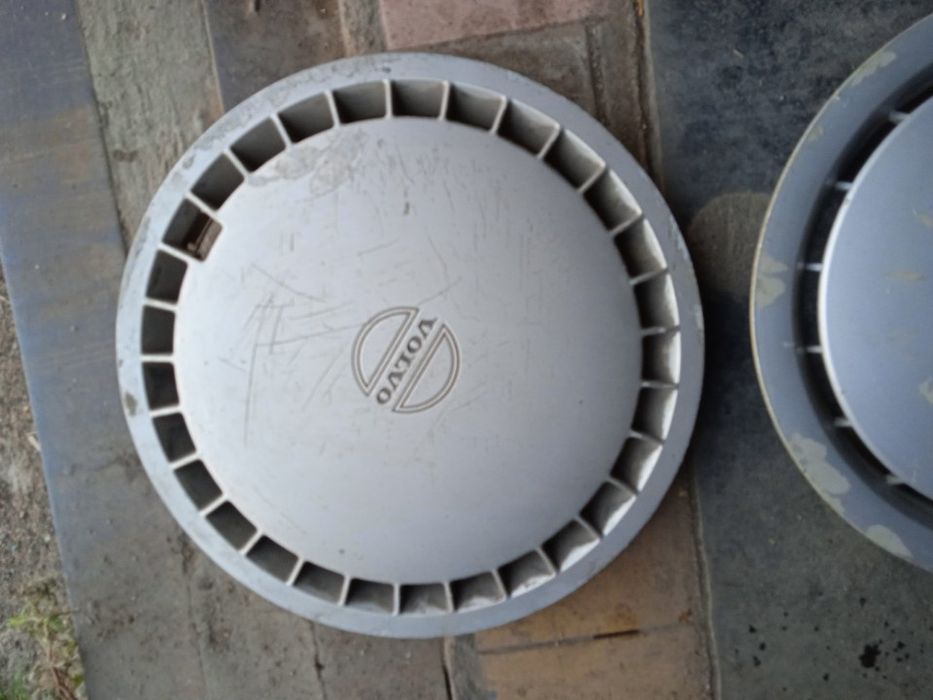 Продам колпаки на колёса