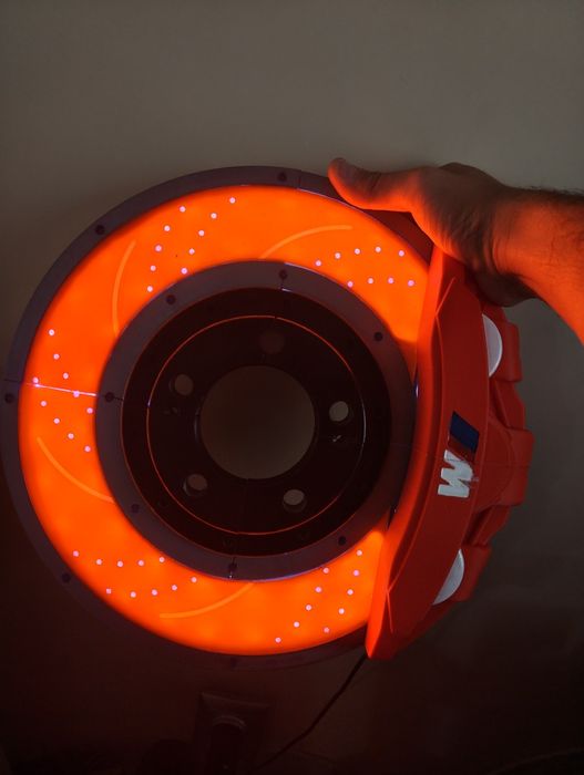 Bmw  спирачен диск лампа