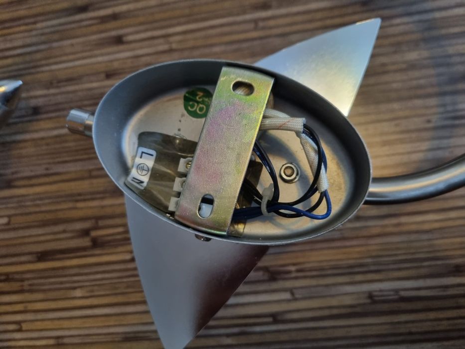 Vand lustra led moderna