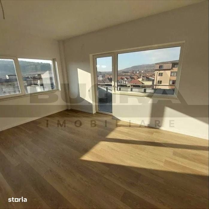 Apartament finisat cu 3 camere, 75 mp,  parare, zona Baciu Regal