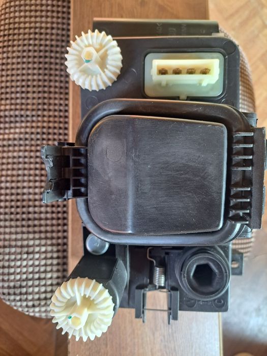 Far Caddy 2 si Polo 3 / Nou si original