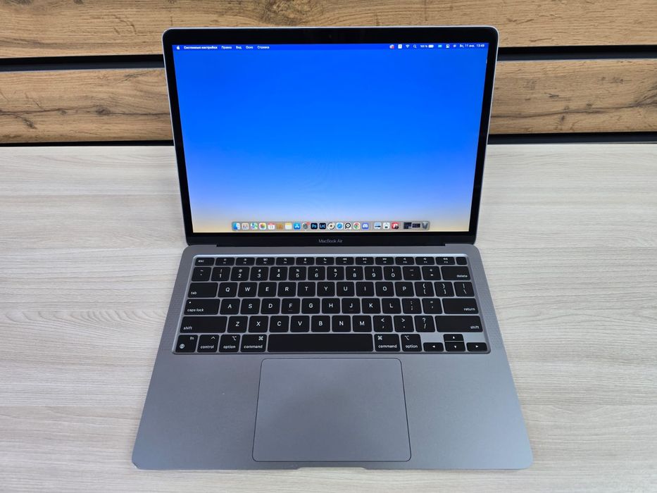 Apple MacBook Air в отличном состоянии в полном комплекте