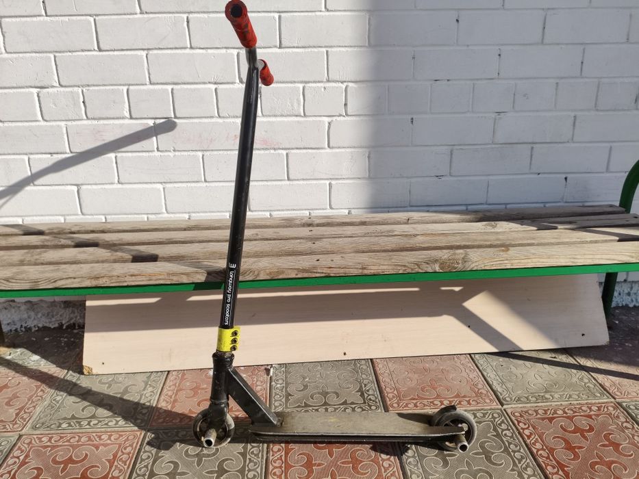 Продаю Трюковой Самокат