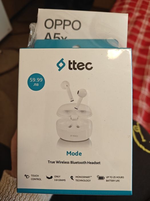 ЧИСТО НОВИ! Телефон OPPO A5x + безжични слушалки ttec