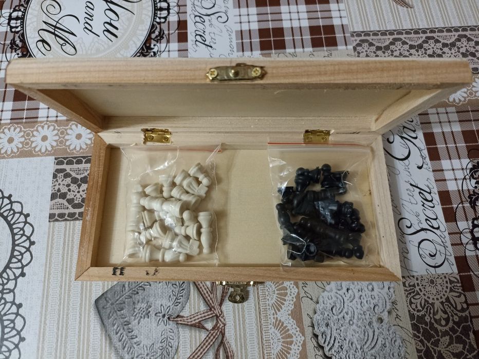 Шашки, шахматы, домино мафия, уно