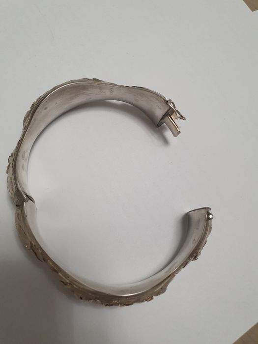 Brățară din argint în stil oriental