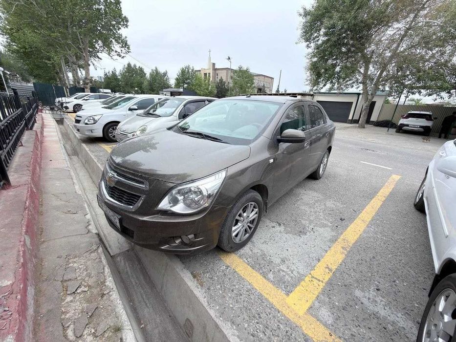 Chevrolet Cobalt 2023 — 3