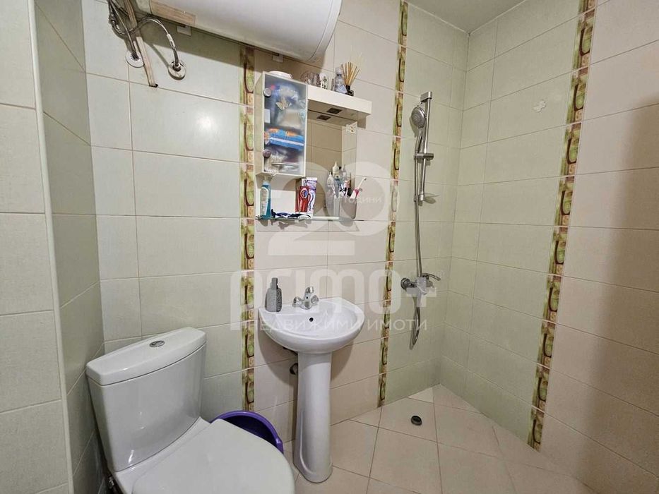 Дава се под наем Тристаен апартамент в Велико Търново, Център - 95 кв.м за 360 € - Снимка #9