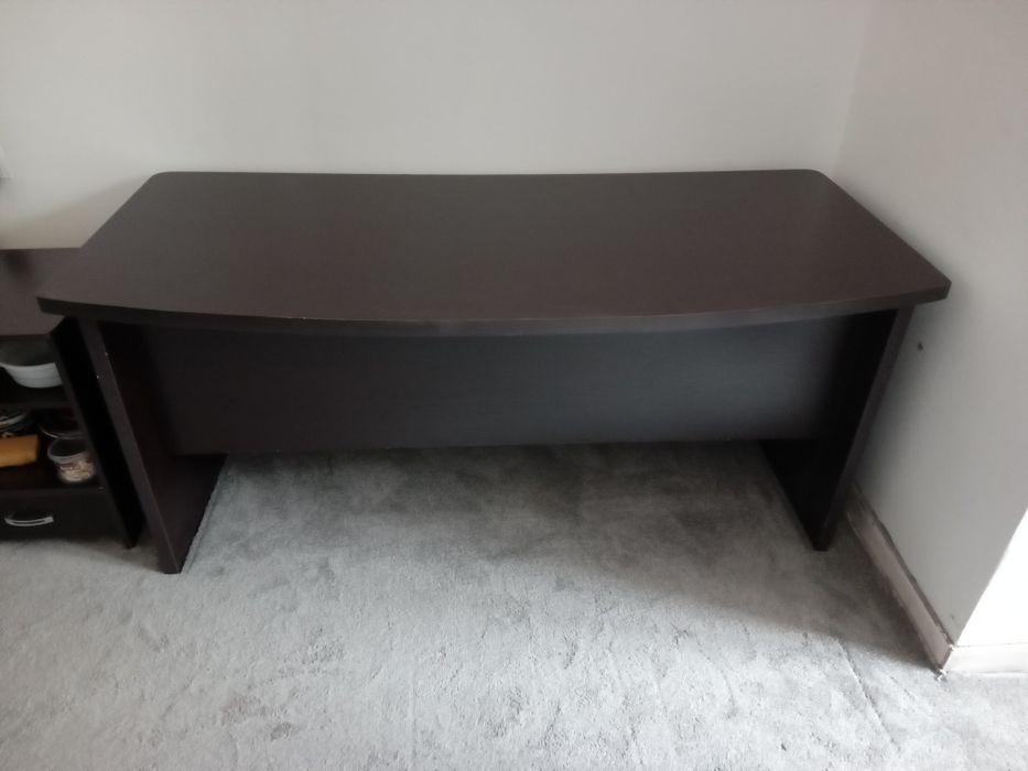 Ofis Mebillari sotiladi holati ideal...