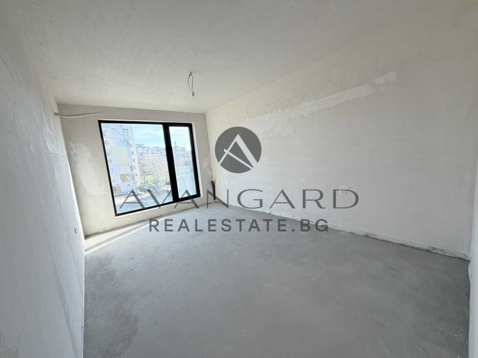 Продава се Тристаен апартамент в Пловдив, Тракия - 123 кв.м за 747 €/кв.м - Снимка #3