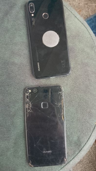 2 telefoane avariate Huawei