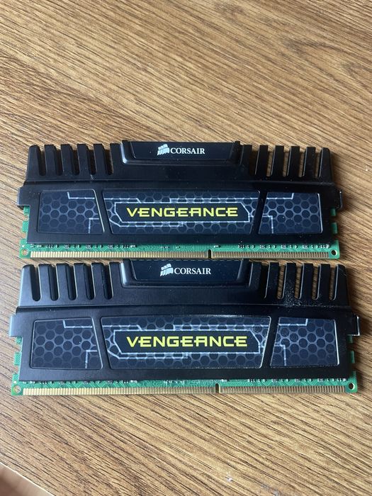 Corsair Vengeance 16 GB (2×8) DDR3-1600