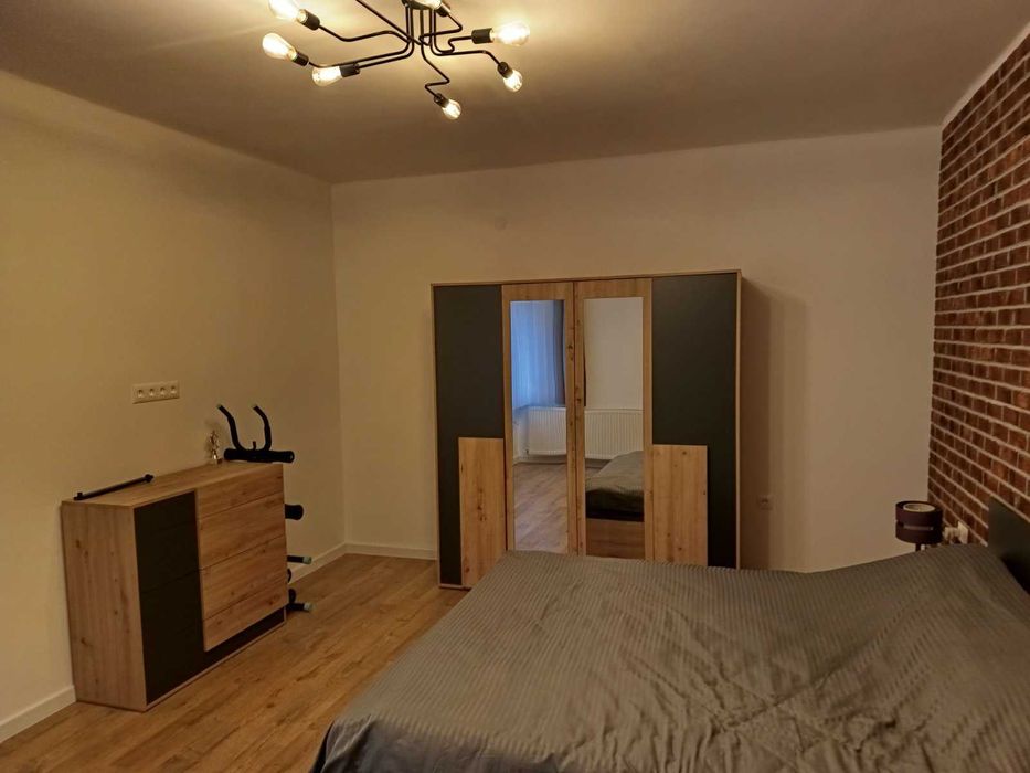 Продава се Многостаен апартамент в Шумен, Център - 150 кв.м за 2040 €/кв.м - Снимка #5