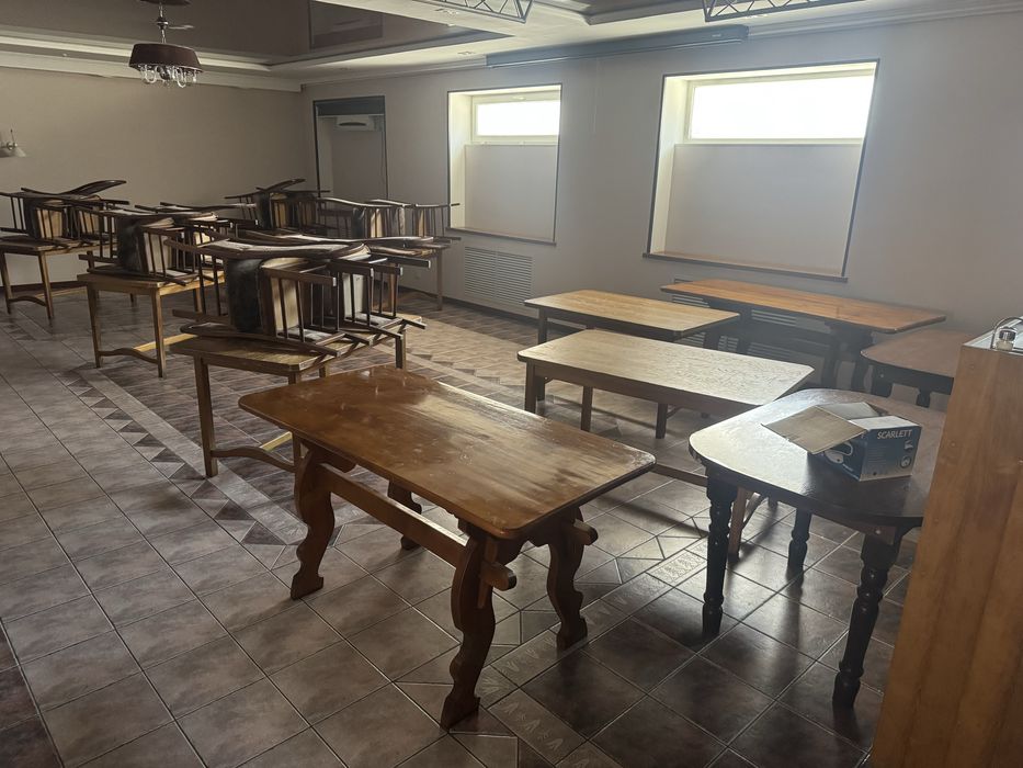 Столы и стулья комплекты и штучно