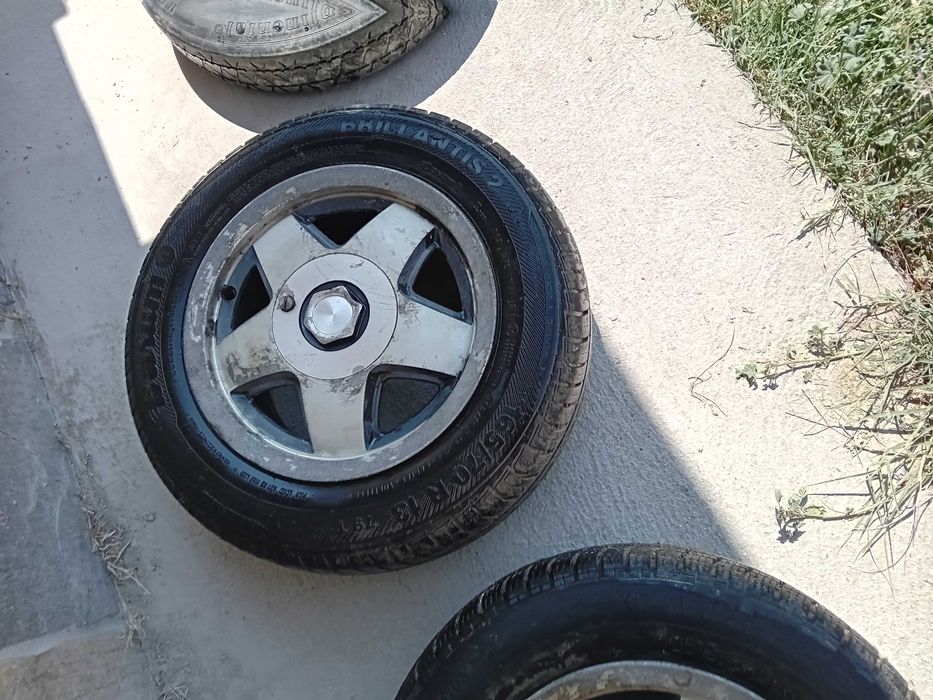 4 бр. Алуминиеви джанти с гуми