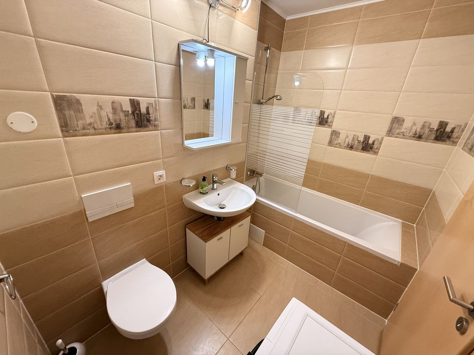 Închiriez apartament 2 cam in cartier Avantgarden Coresi