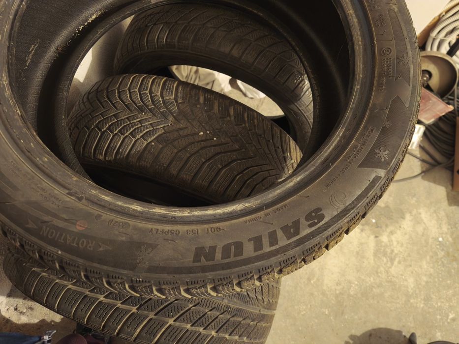 Гуми зимни  205/50/17