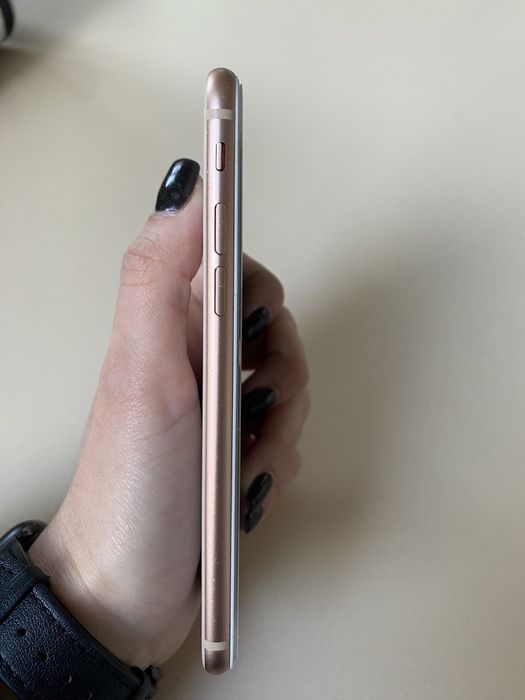 iPhone 8 rose gold