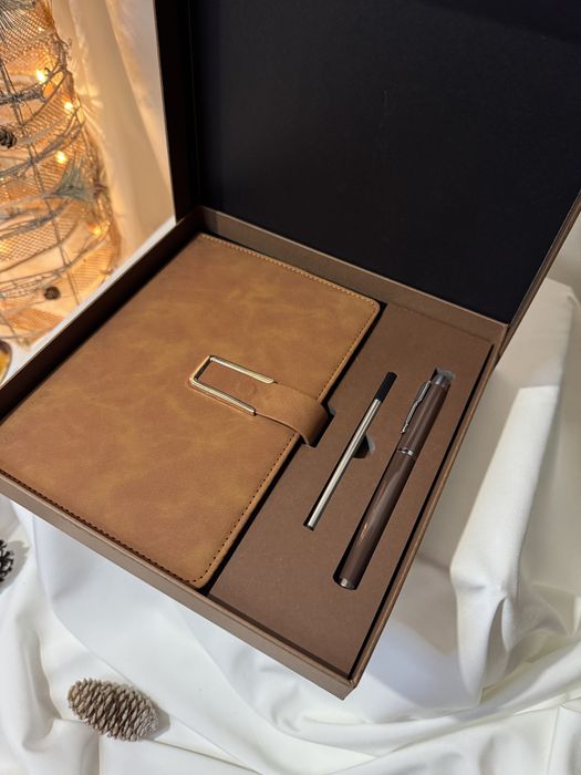 Set cadou premium – agendă + pix metalic – nou, ambalat