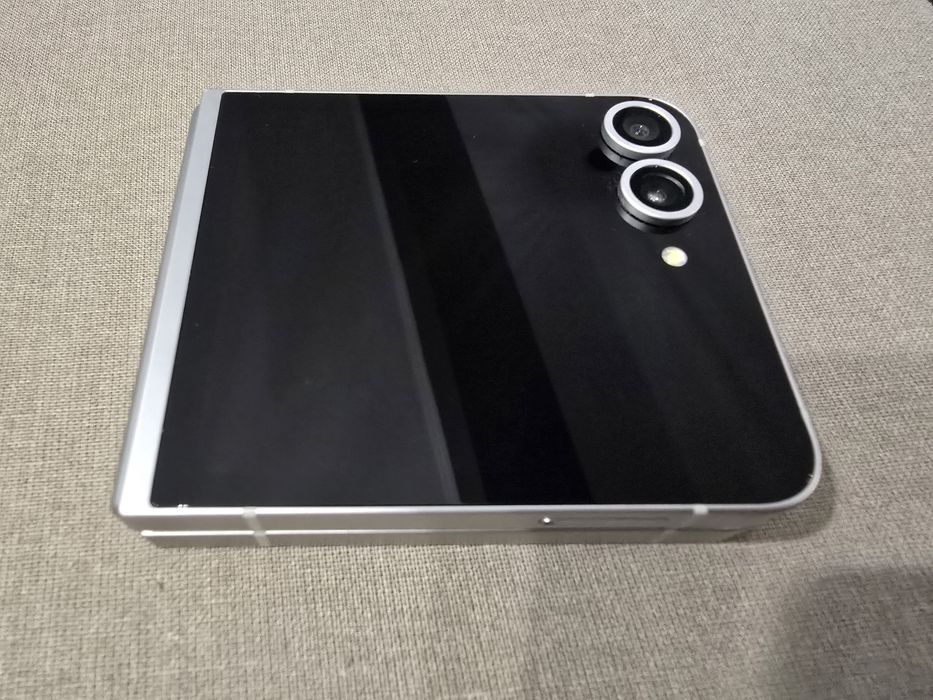 Samsung Galaxy Fold 6, impecabil