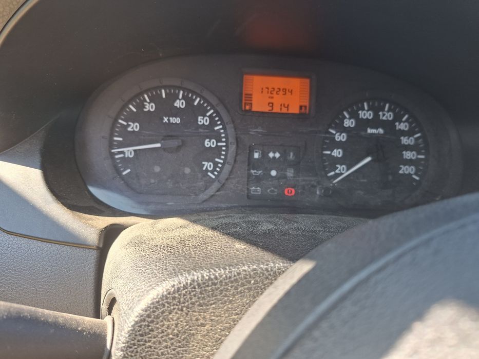 Vand logan 1.4 benzina  170000 km