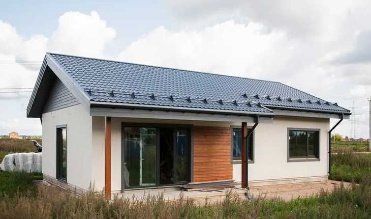 Vand case pe structura metalica din containere modulare