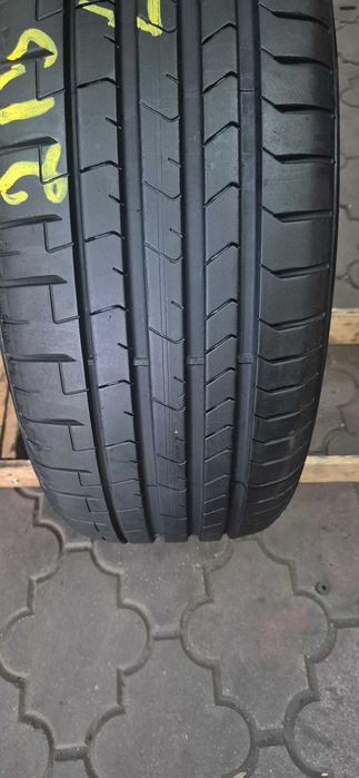 Pirelli 215/45/20