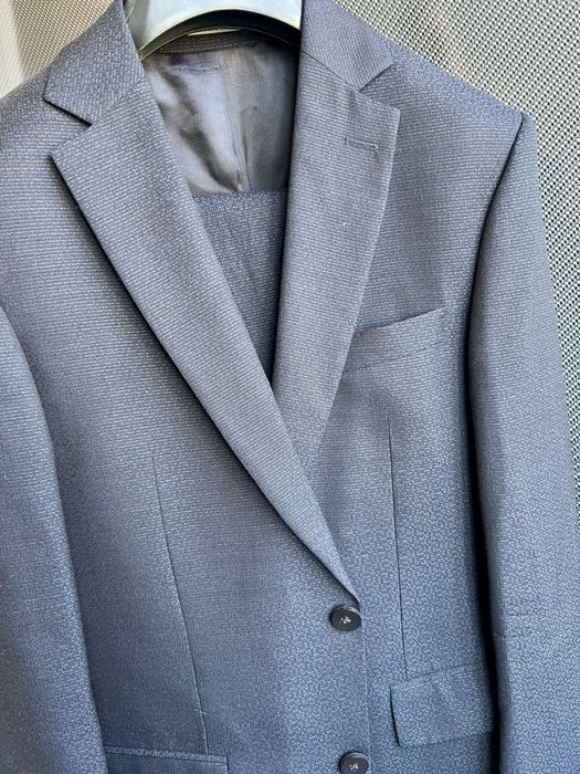 Классический костюм 46 размер