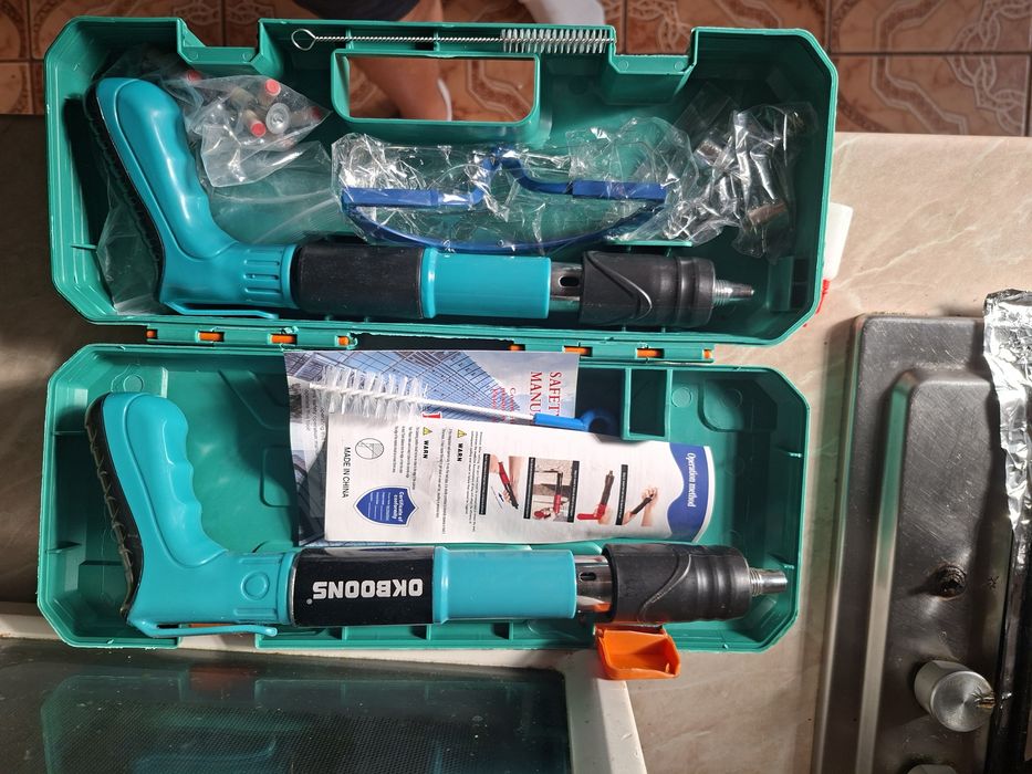 Pistol impuscat cuie in beton sau fier