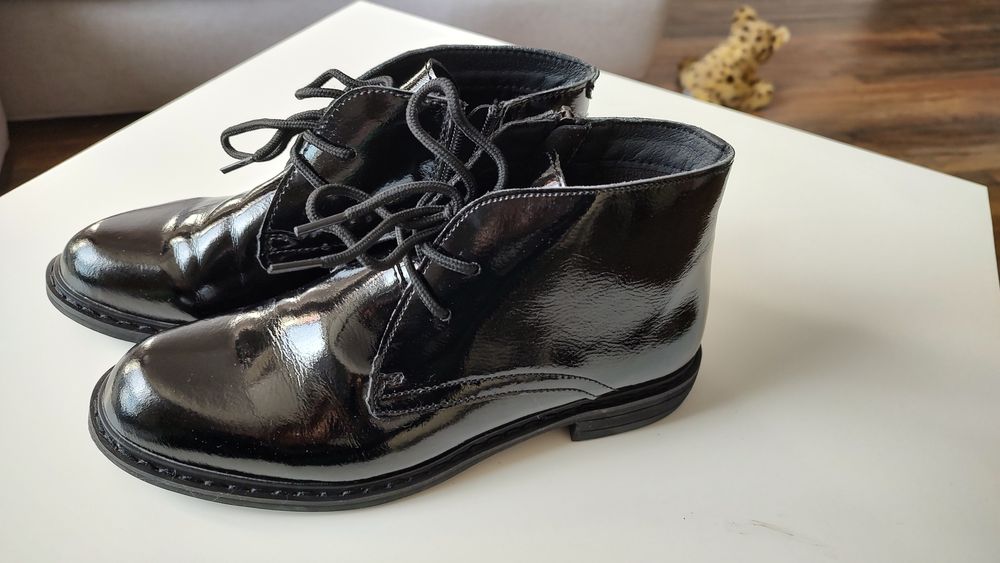 Дамски боти естествен лак