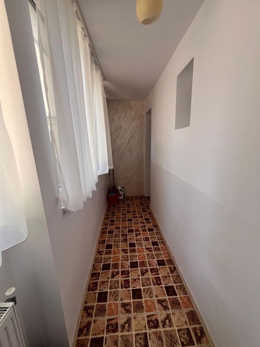 Apartament cu 2 camere de inchiriat parter str oituz complet mobilat 40mp tv internet la 3 minute de universitate mers pe jos