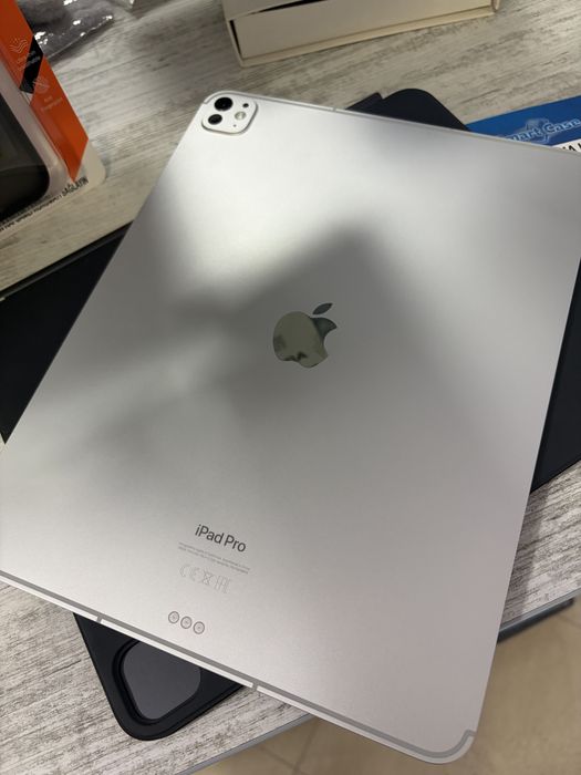 Ipad Pro 13 M4 - 2299лв