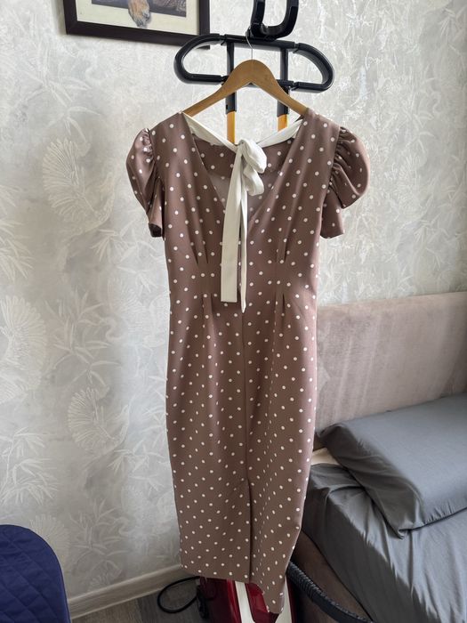 Платье женское в горошек