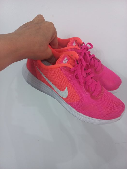Кроссовки NIKE оригиналы