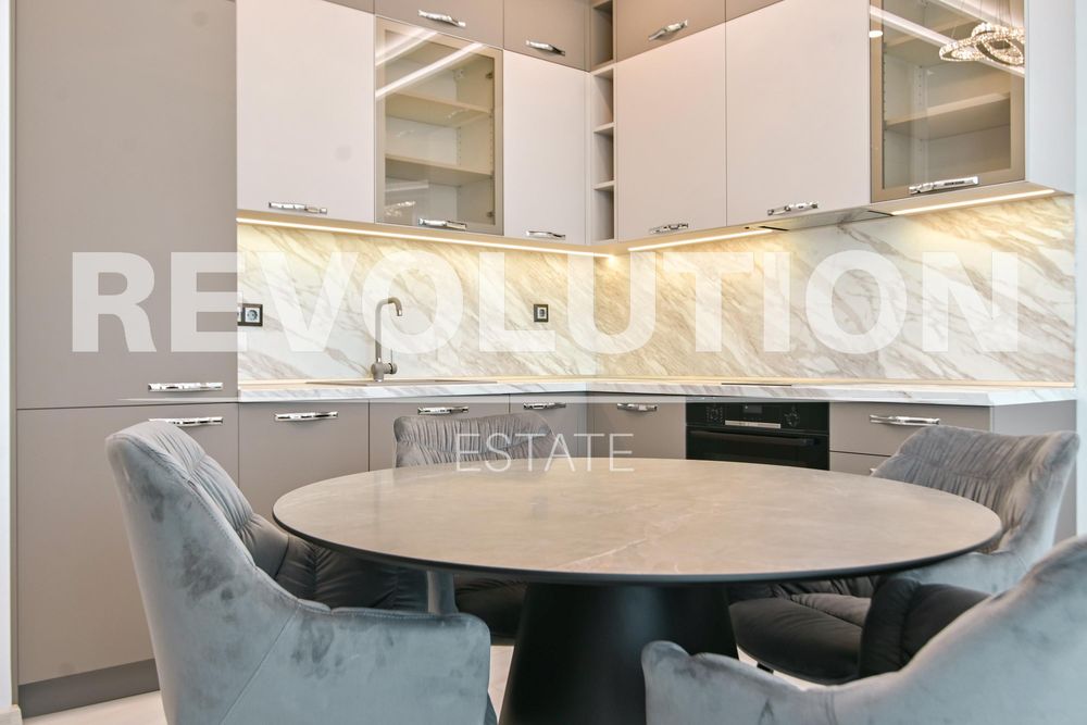 Продава се Двустаен апартамент в София, Кръстова вада - 81 кв.м за 3359 €/кв.м - Снимка #2