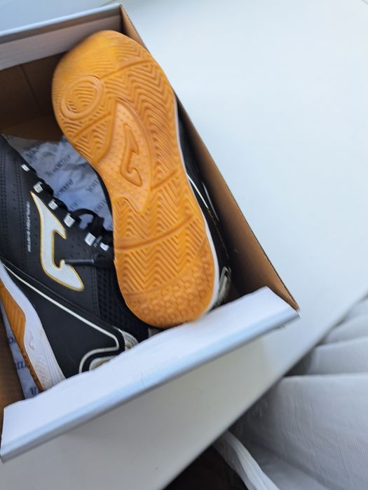 Продается  футзалка