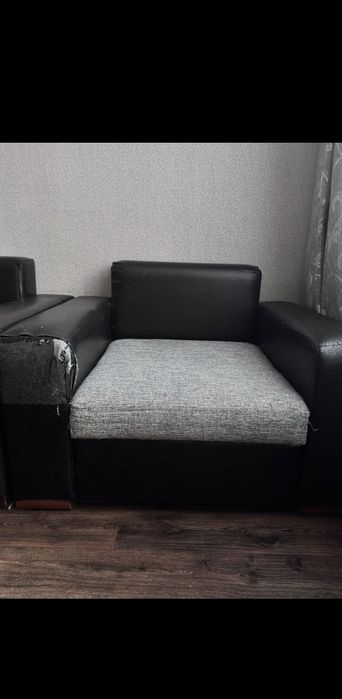 Срочно продам диван