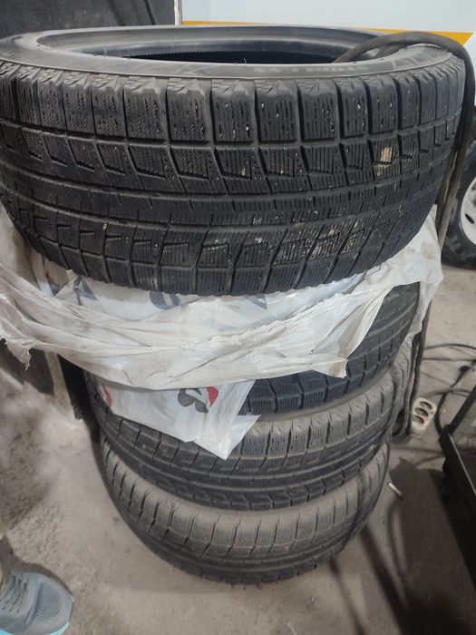 Зимние резина BRIDGESTONE