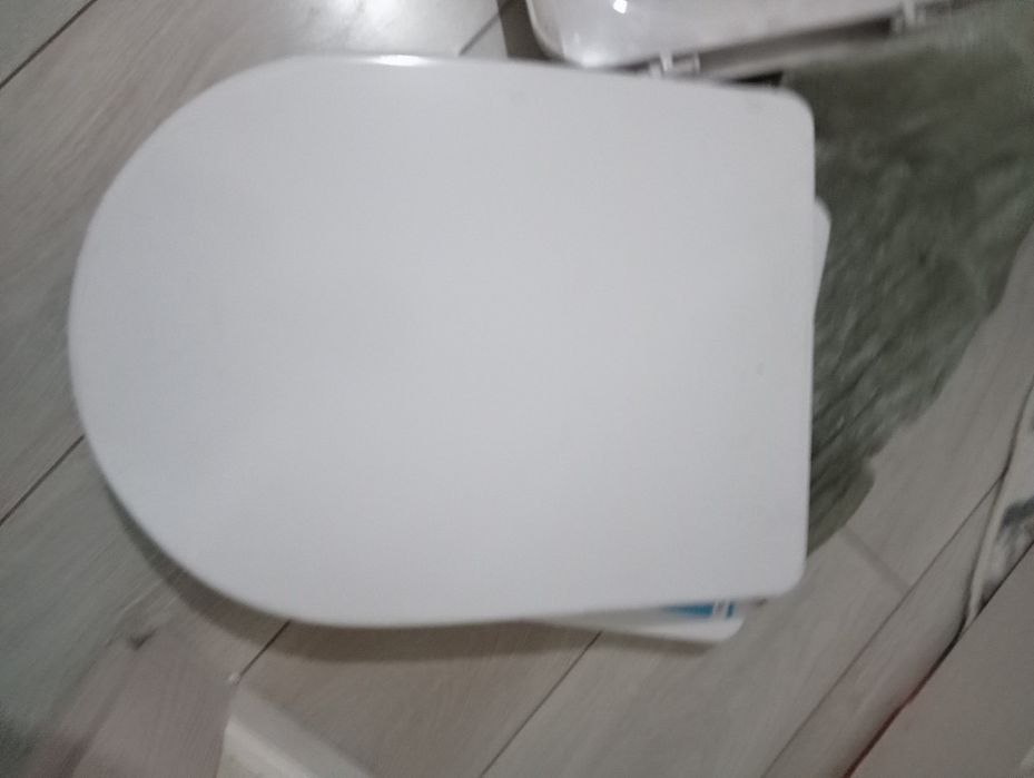 Продам унитазные крышки